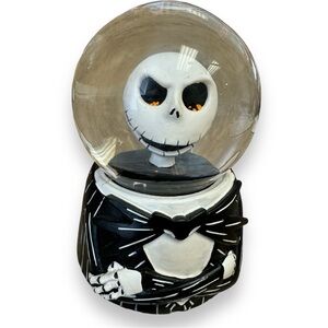 NIGHTMARE BEFORE CHRISTMAS DISNEY JACK SKELLINGTON MUSICAL SNOW WATER GLOBE